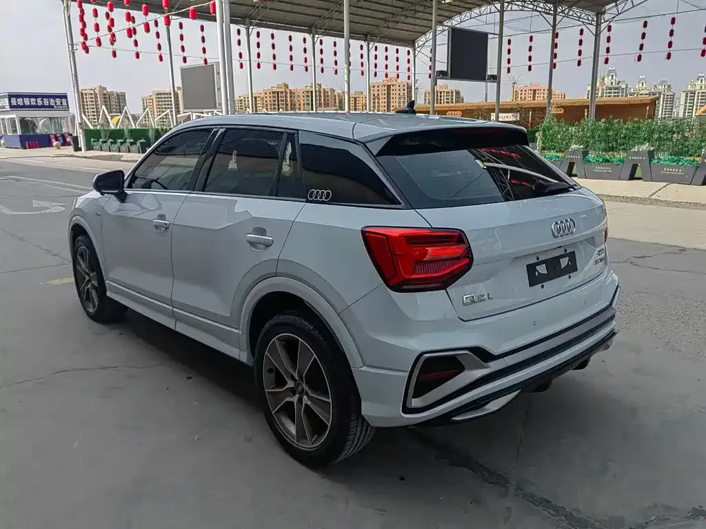 Audi Q2L 2023 из CN, фото 7