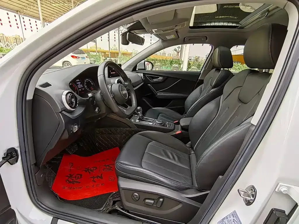 Audi Q2L 2023 из CN, фото 5