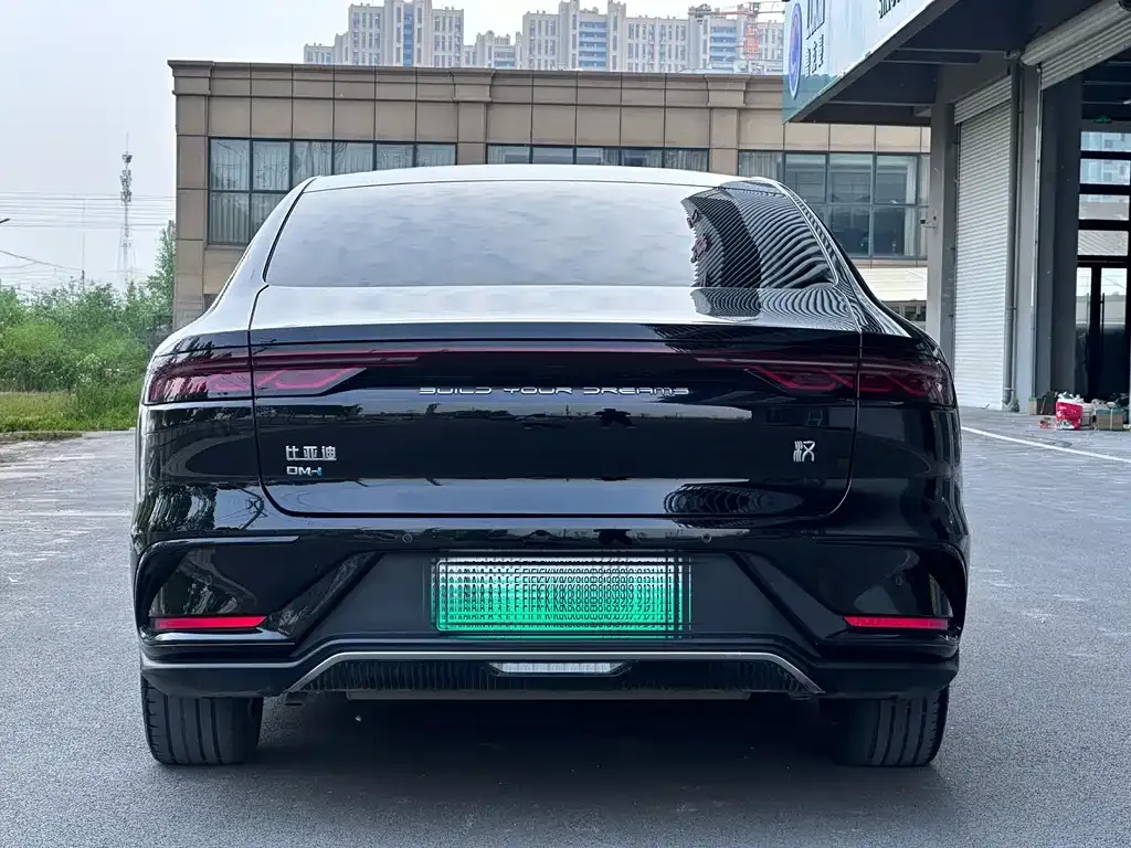 BYD Han — фото 2