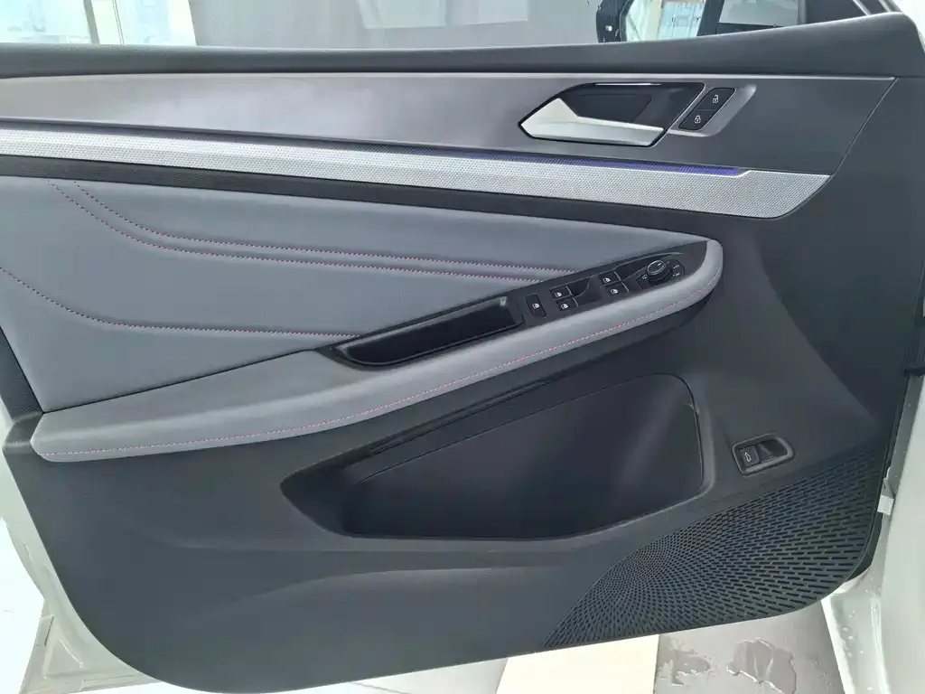 Volkswagen Lamando — фото 6