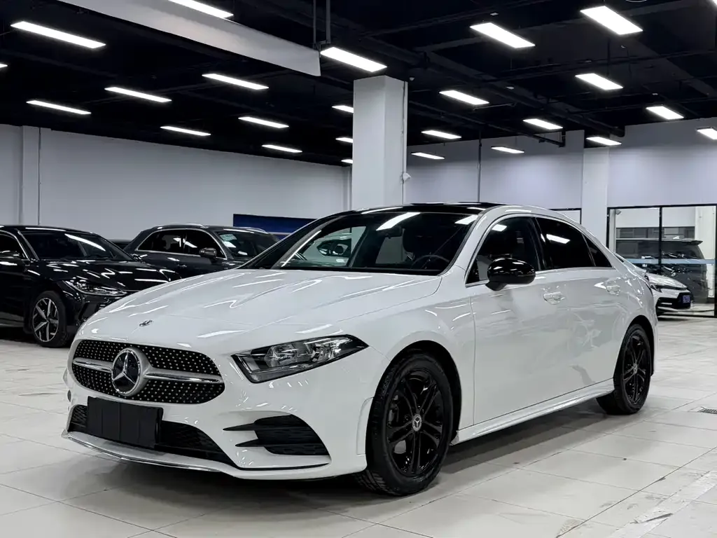 Mercedes-Benz A-Class — фото 1