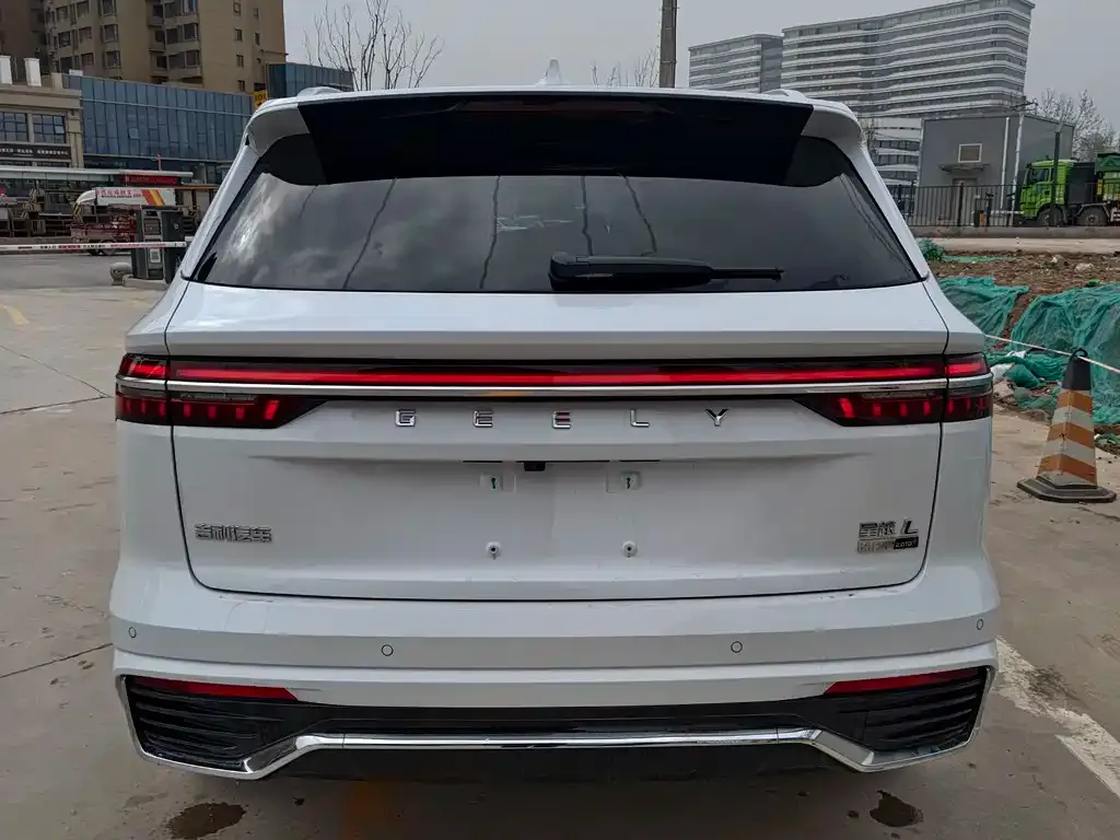 Geely Xingyue L — фото 6