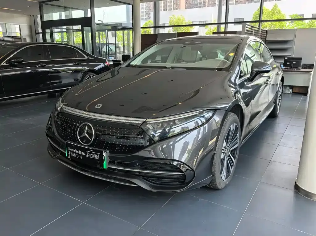 Mercedes-Benz EQS — фото 1