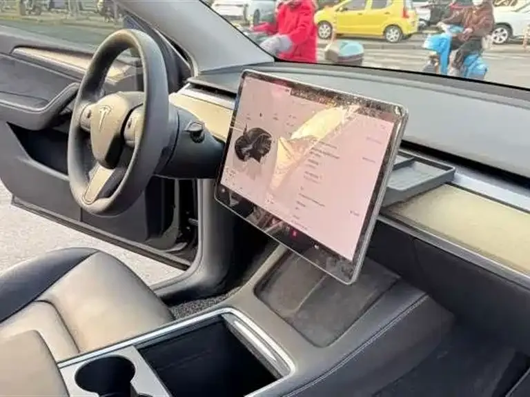 Tesla Model Y 2023 из CN, фото 3