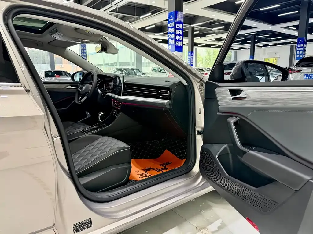 Volkswagen Sagitar 2023 из CN, фото 5