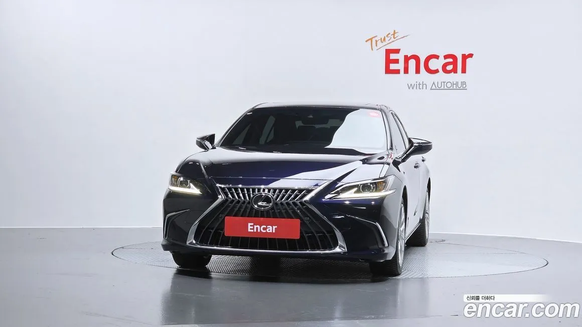 Lexus ES 2023 из KR, фото 2