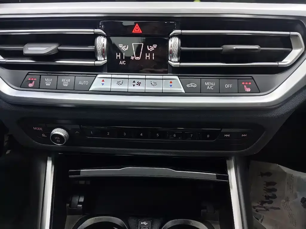 BMW 3 Series 2022 из CN, фото 7