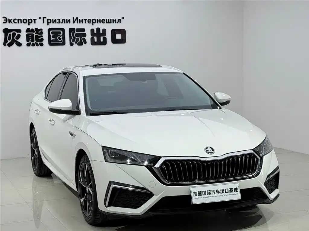 Skoda Octavia — фото 3