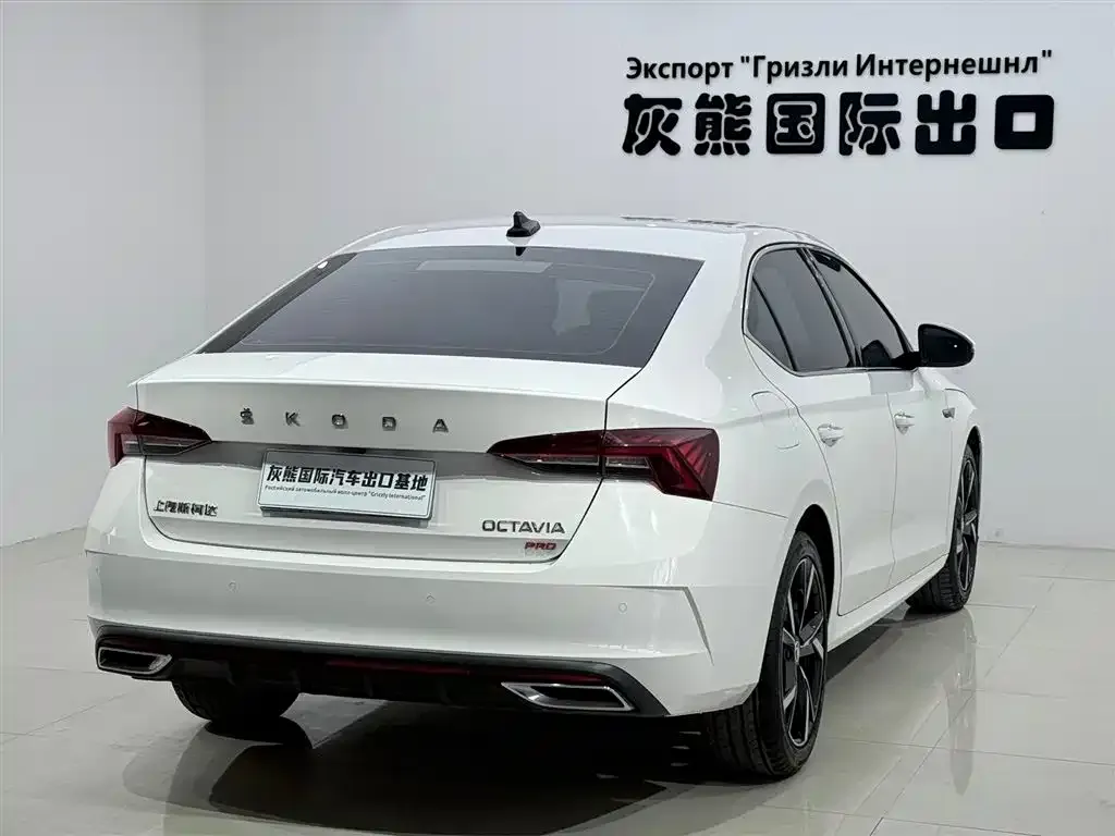 Skoda Octavia — фото 4