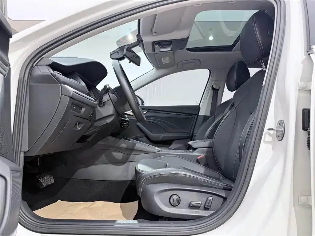 Skoda Octavia — фото 9