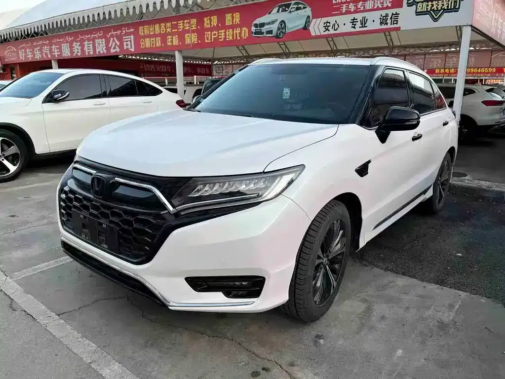 Honda UR-V — фото 1