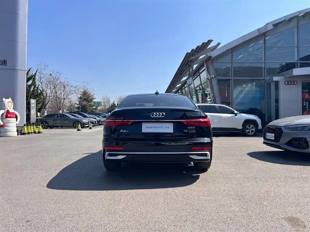 Audi A6L — фото 9