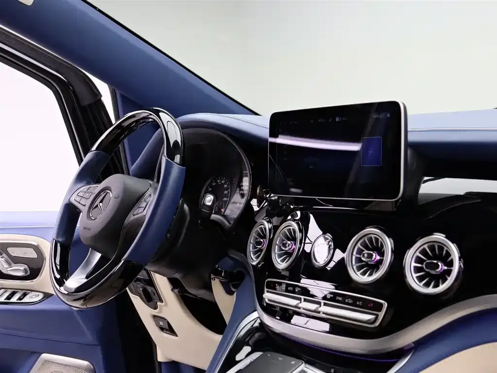 Mercedes-Benz Vito 2023 из CN, фото 7