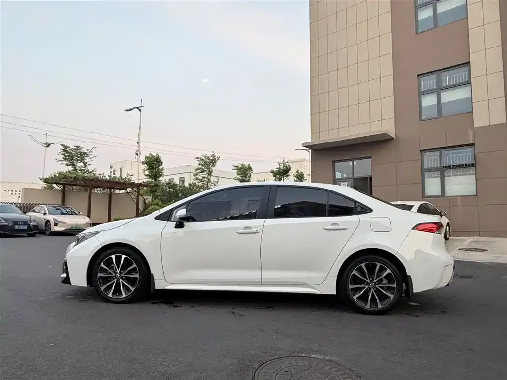 Toyota Levin 2022 из CN, фото 2