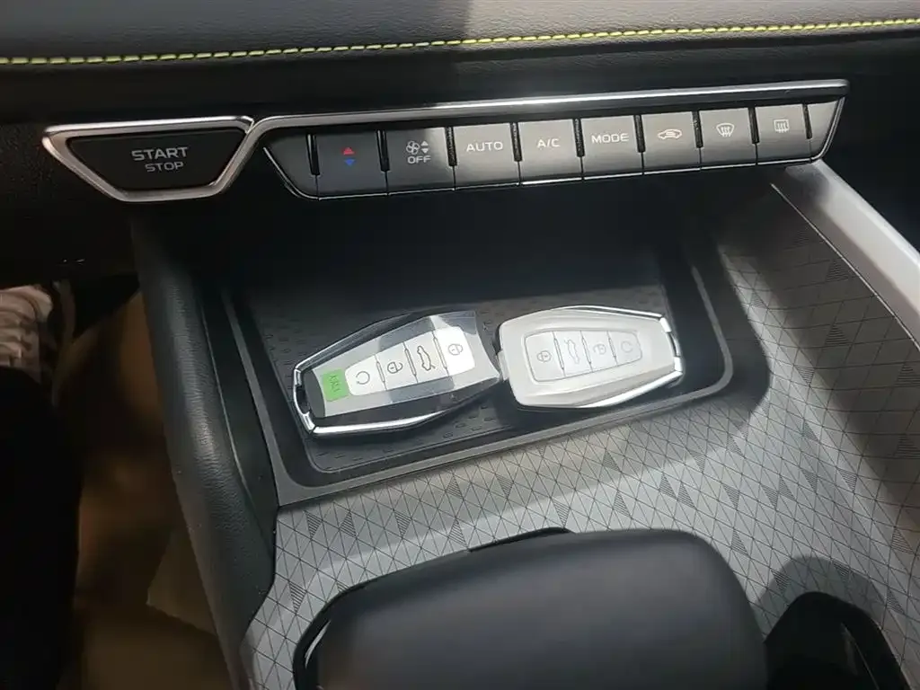 Geely Xingrui 2024 из CN, фото 3