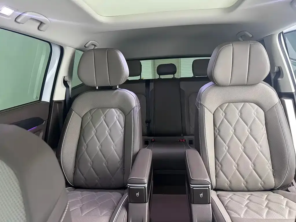 Volkswagen Viloran 2024 из CN, фото 9