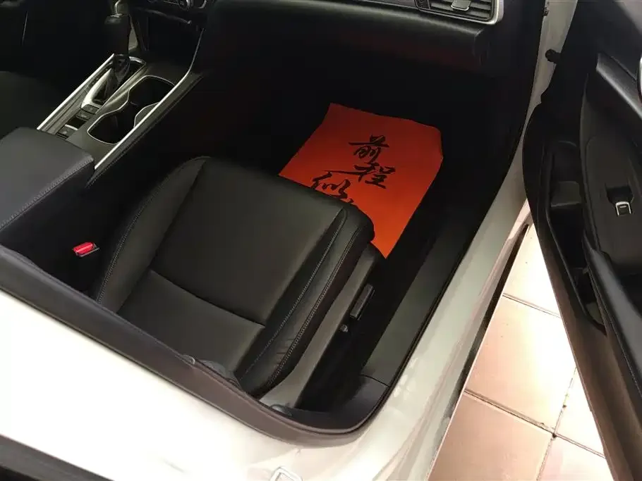 Honda Accord 2021 из CN, фото 4