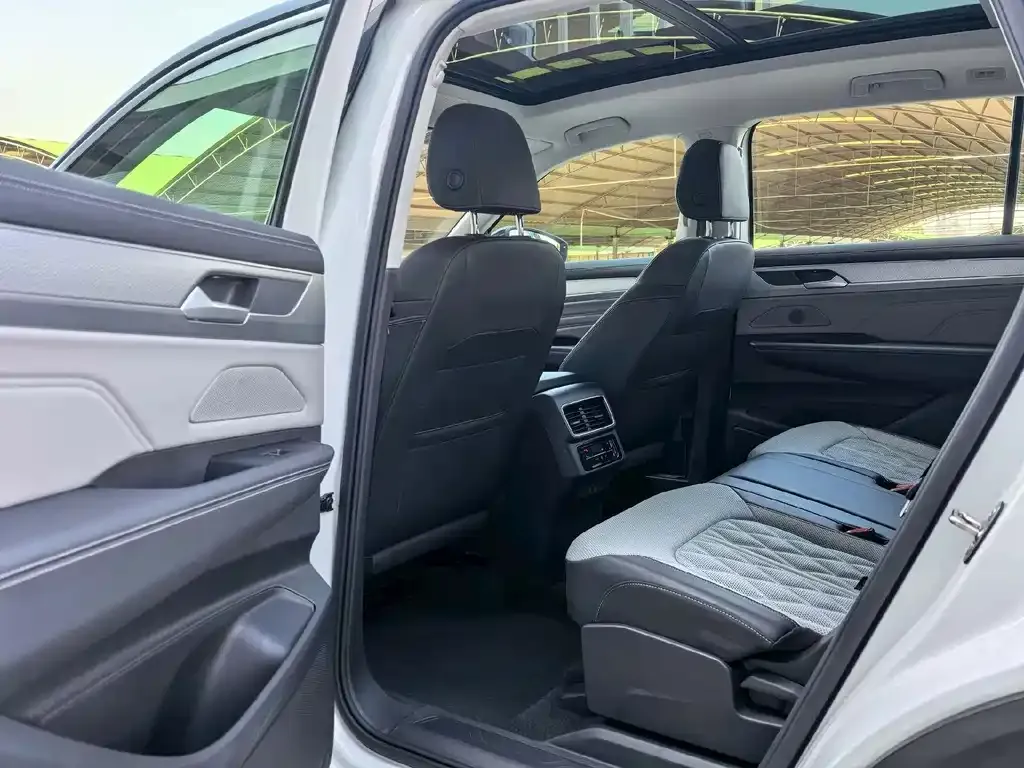 Volkswagen Tavendor 2023 из CN, фото 8