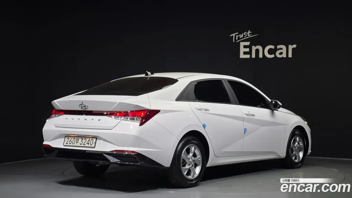 Hyundai AVANTE — фото 2