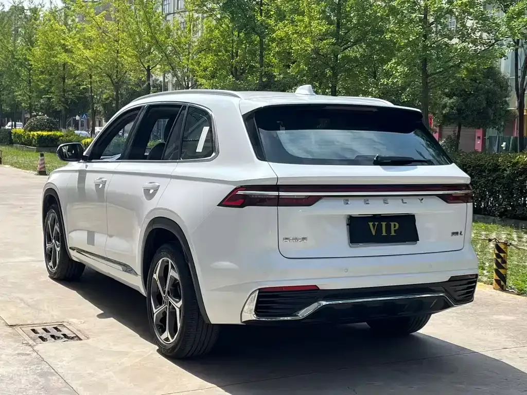 Geely Xingyue L — фото 9