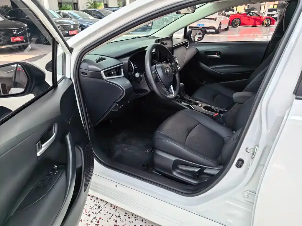 Toyota Corolla 2022 из CN, фото 10