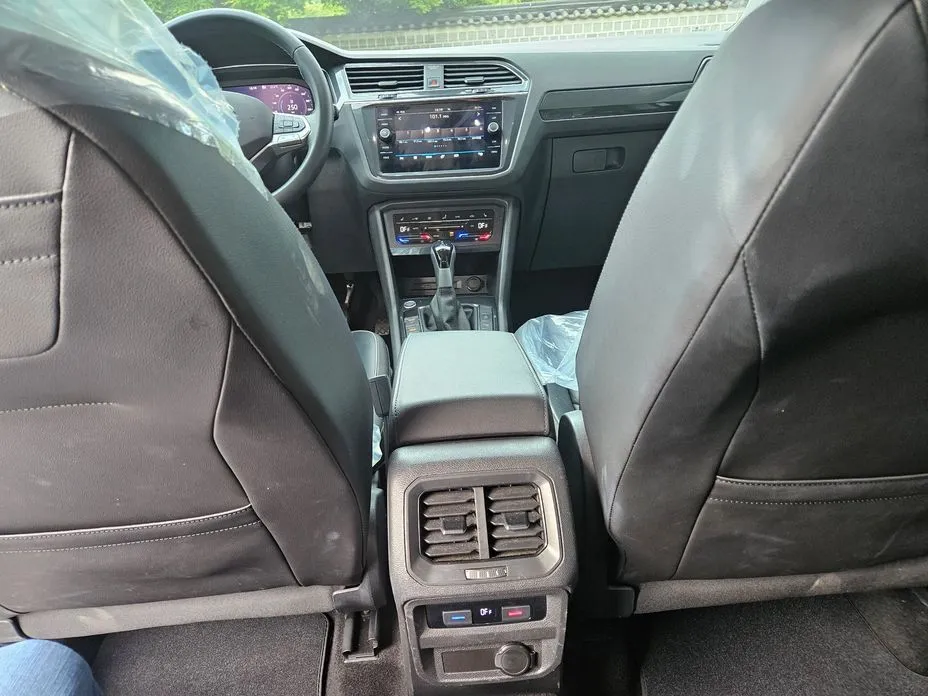 Volkswagen Tiguan 2021 из KR, фото 10