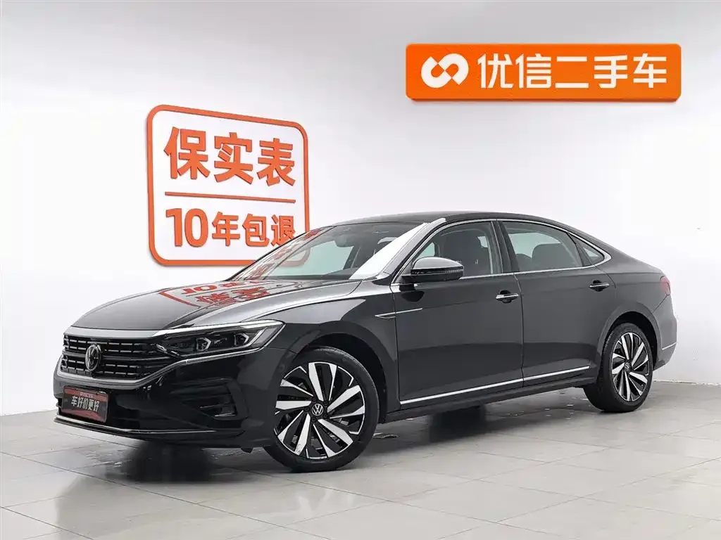 Volkswagen Passat — фото 1