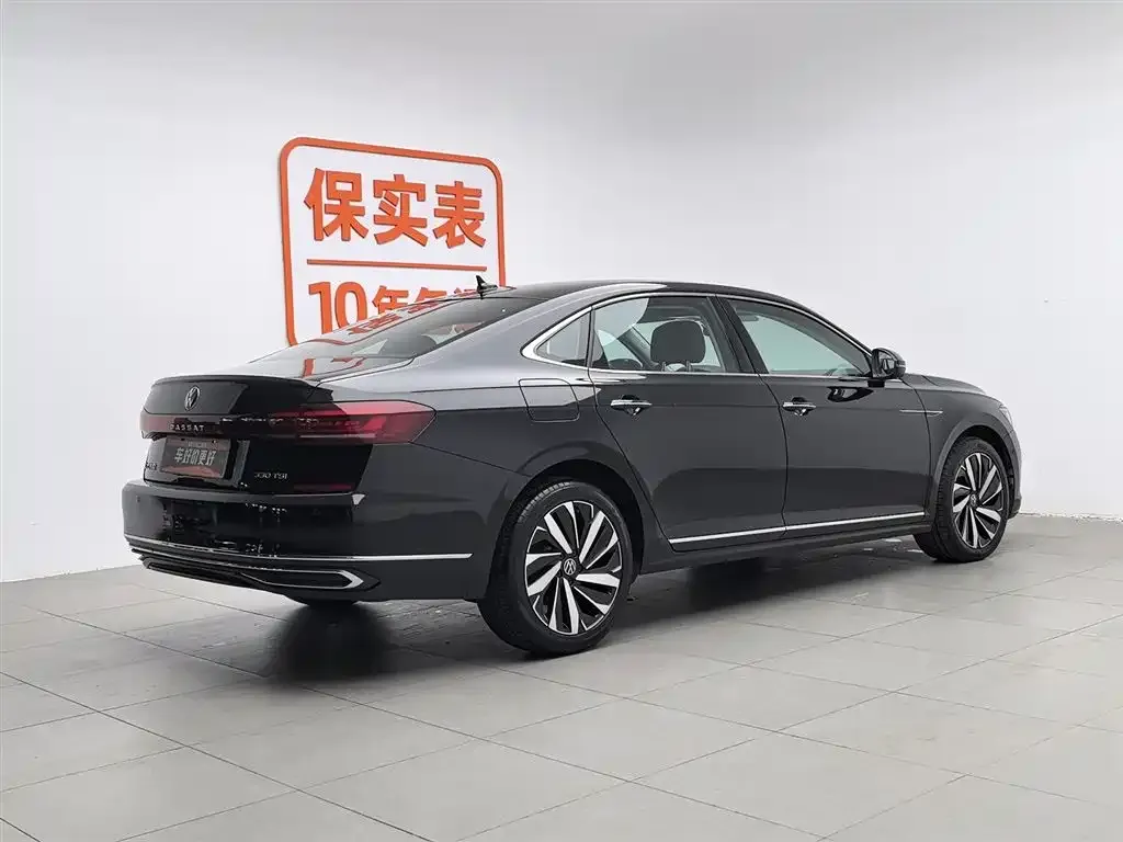 Volkswagen Passat — фото 7
