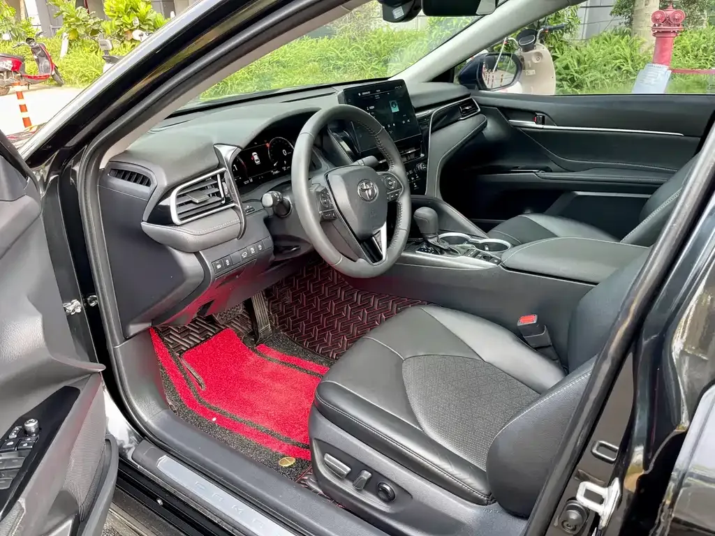 Toyota Camry 2024 из CN, фото 3