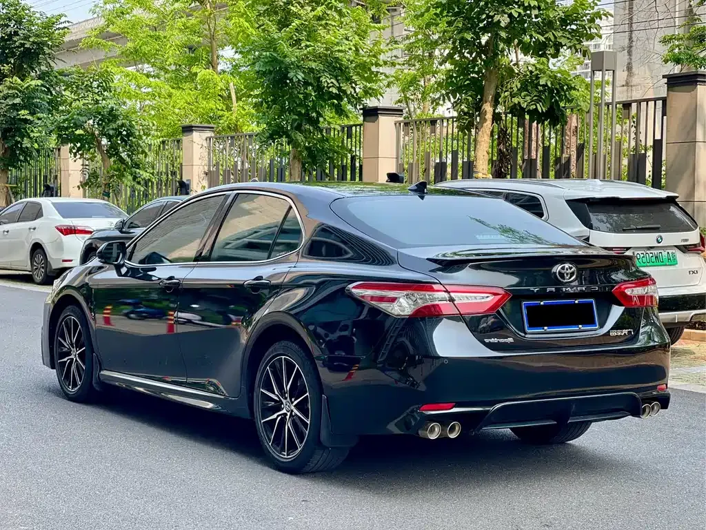 Toyota Camry 2024 из CN, фото 5