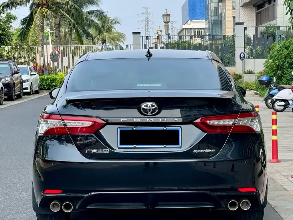Toyota Camry 2024 из CN, фото 8
