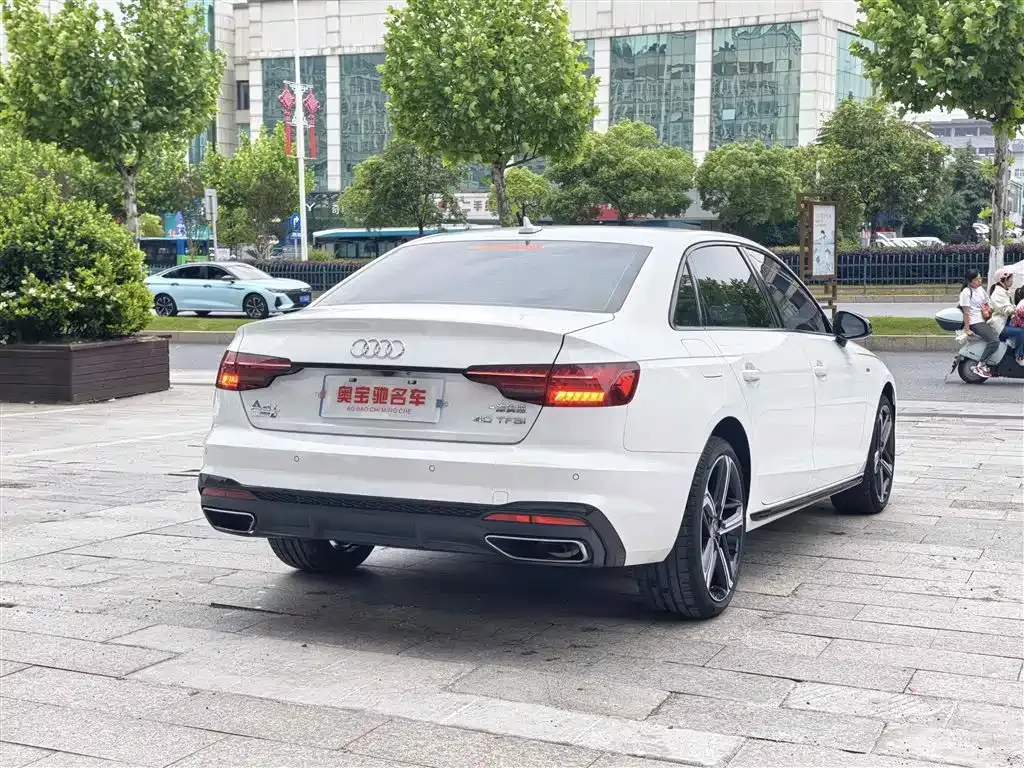 Audi A4L 2025 из CN, фото 9