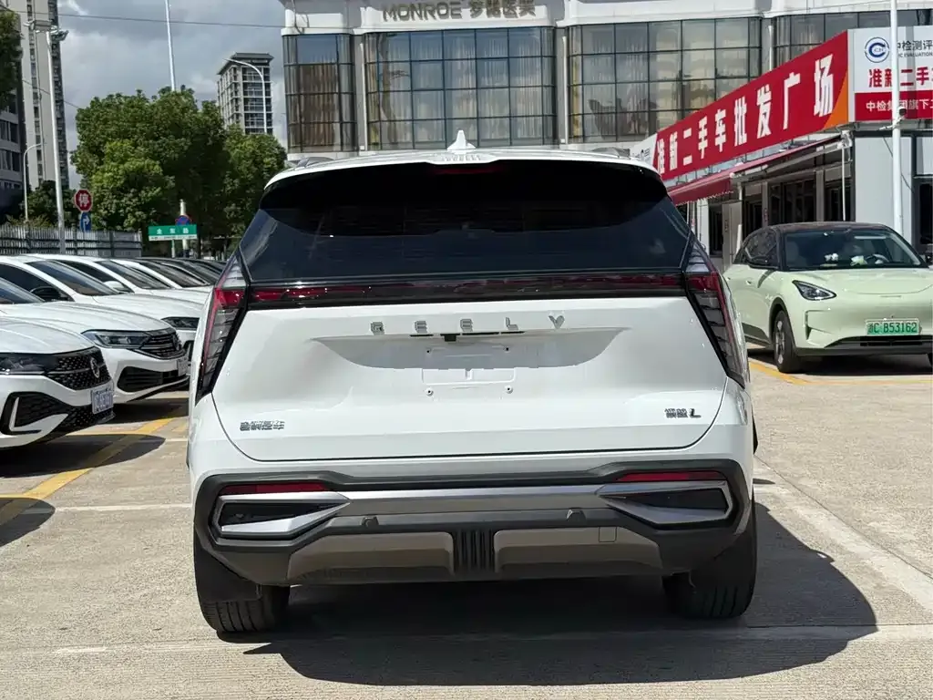 Geely Boyue L 2023 из CN, фото 3