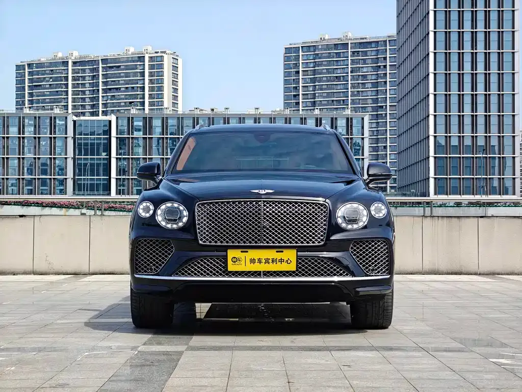 Bentley Bentayga 2022 из CN, фото 3