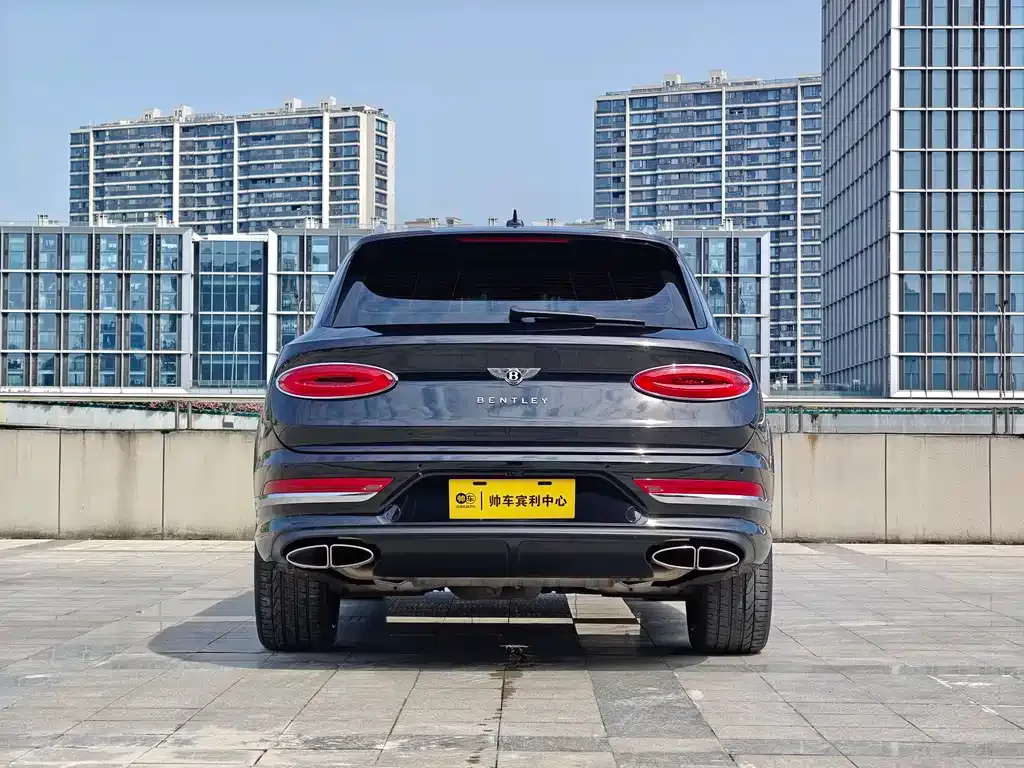 Bentley Bentayga 2022 из CN, фото 5