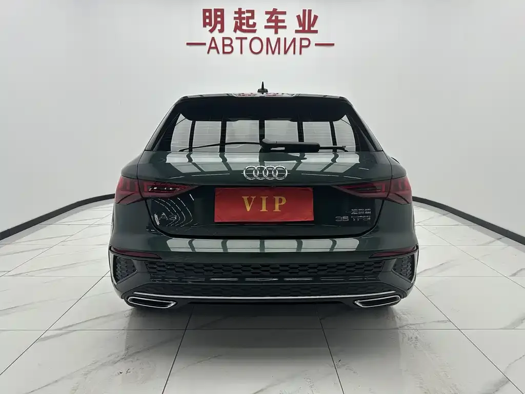 Audi A3 2023 из CN, фото 2