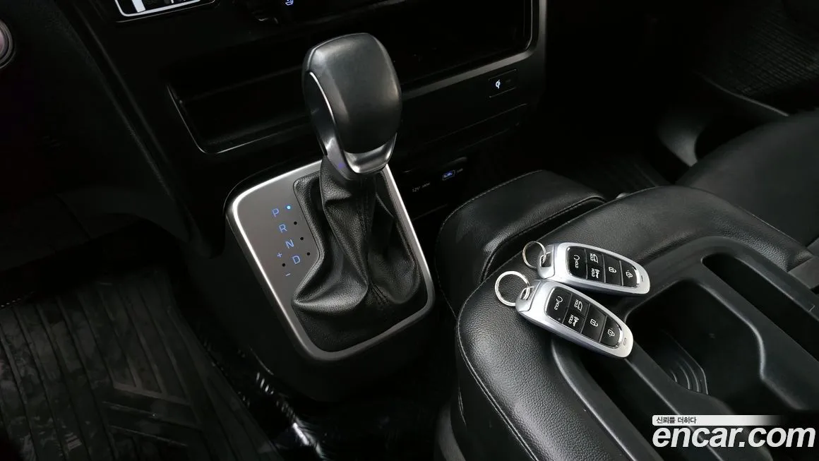 Hyundai Staria — фото 3