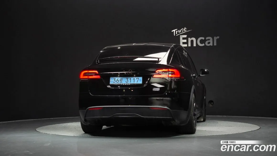 Tesla Model X 2023 из KR, фото 5