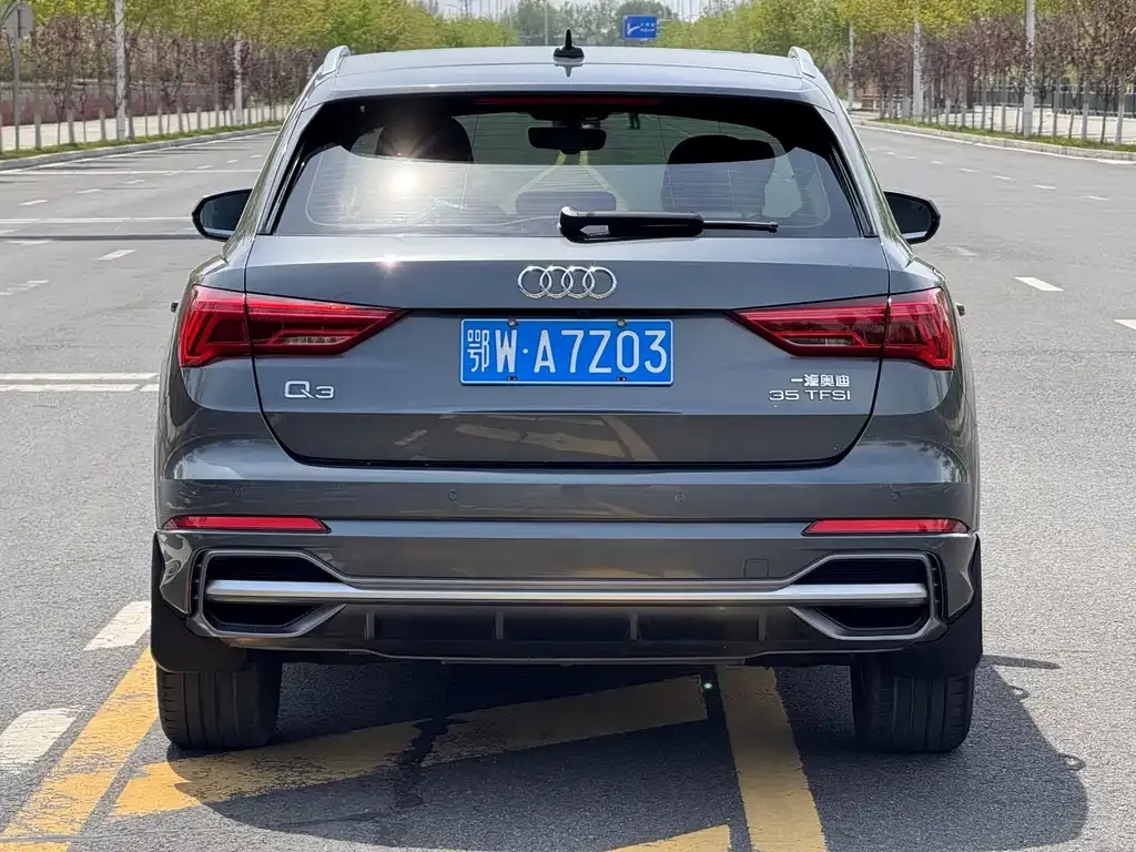 Audi Q3 — фото 9