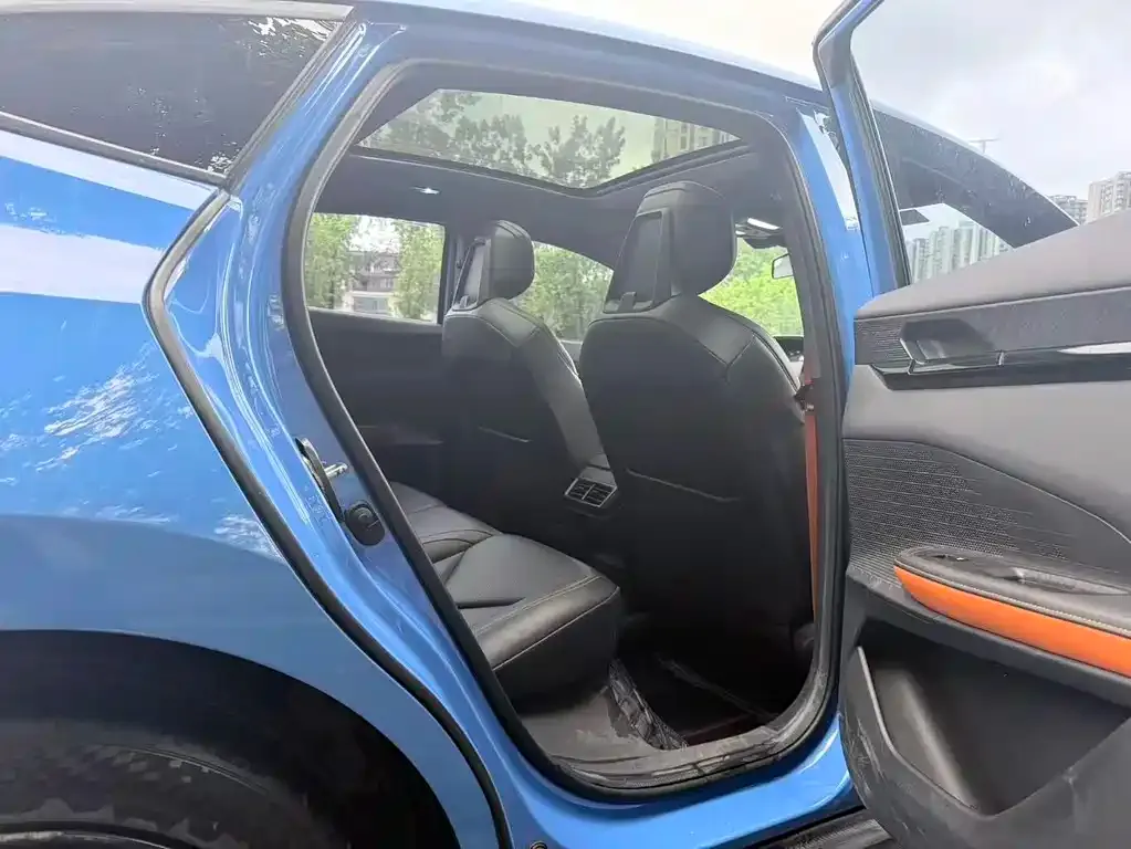 Changan UNI-V 2023 из CN, фото 2