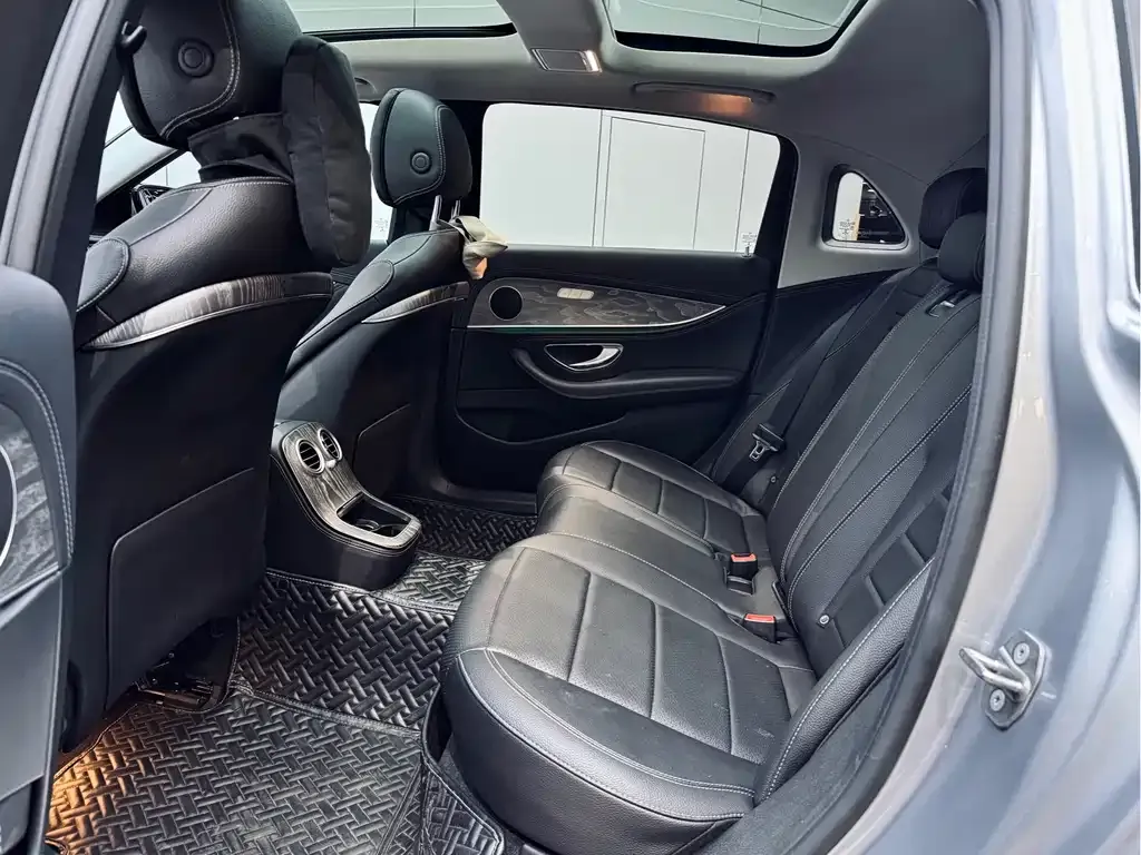 Mercedes-Benz E-Class 2022 из CN, фото 7