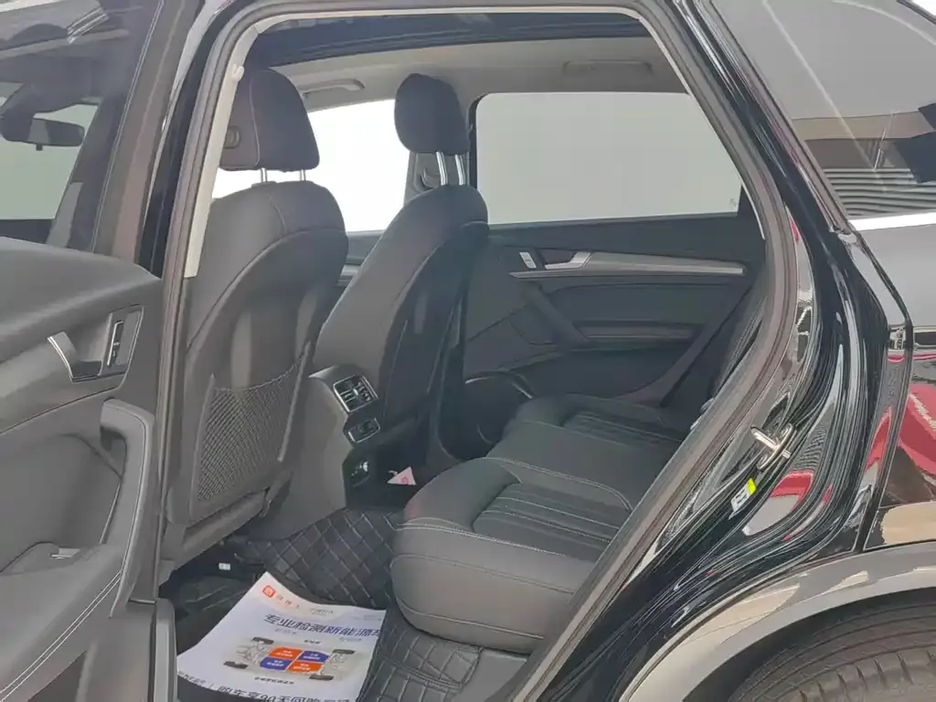 Audi Q5L 2024 из CN, фото 5