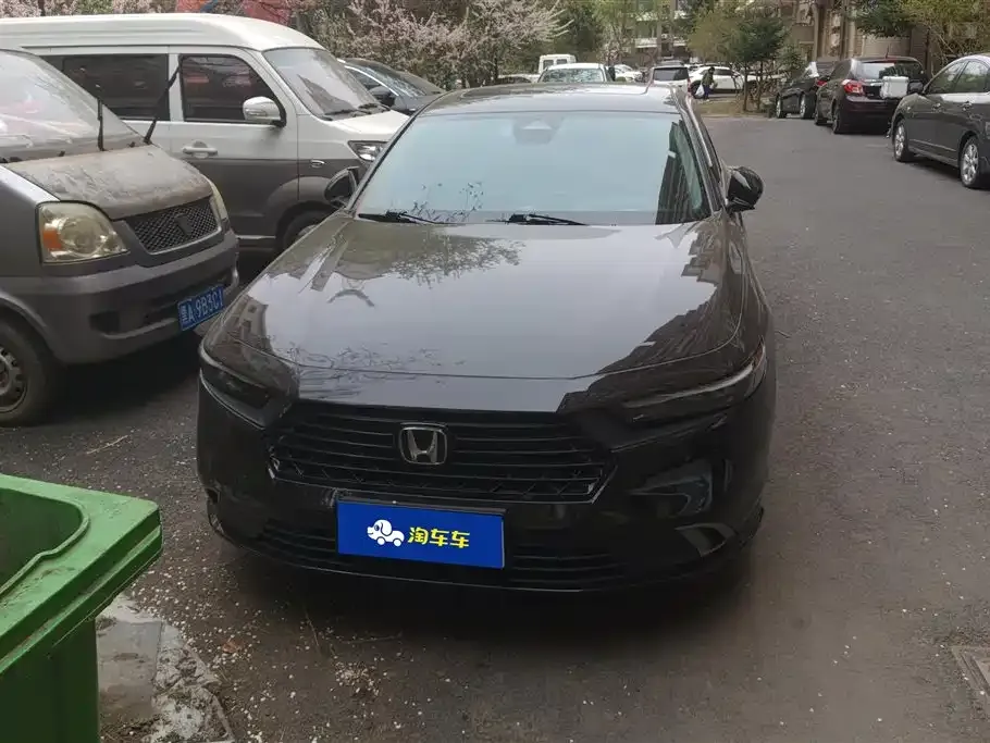 Honda Accord — фото 2
