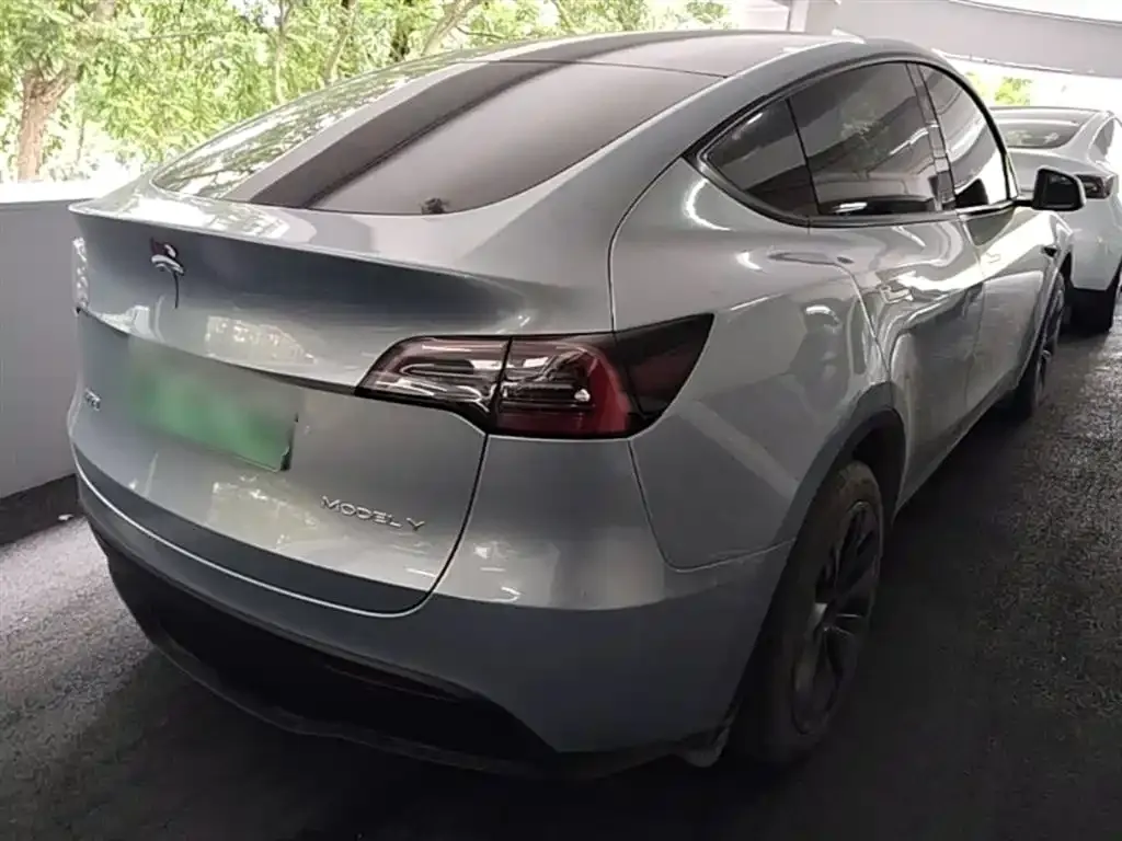 Tesla Model Y 2024 из CN, фото 3