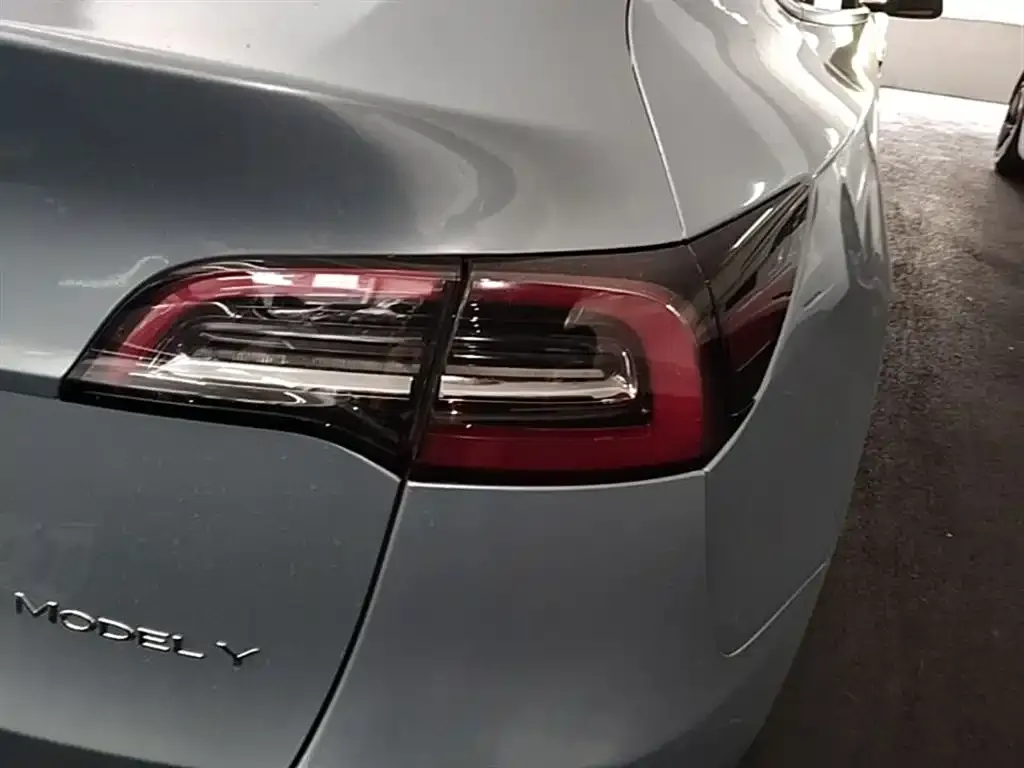 Tesla Model Y 2024 из CN, фото 2