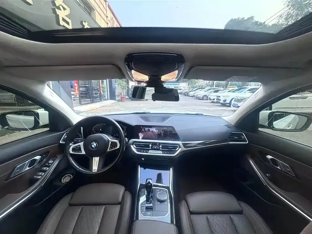 BMW 3 Series 2021 из CN, фото 8
