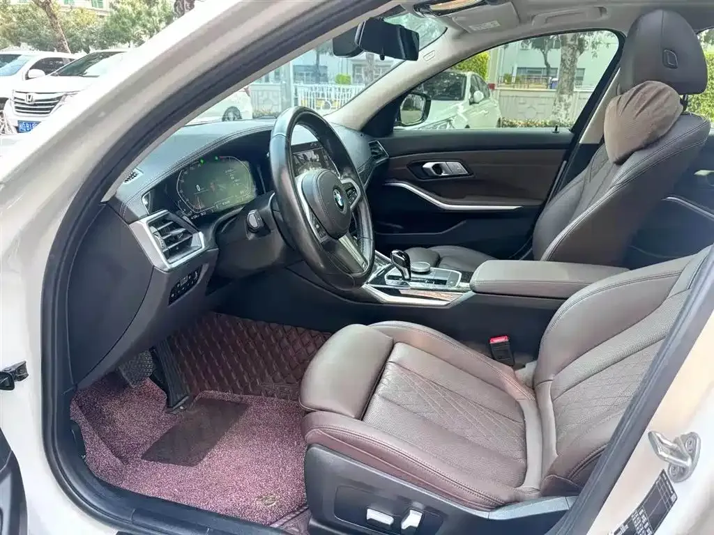 BMW 3 Series 2021 из CN, фото 7