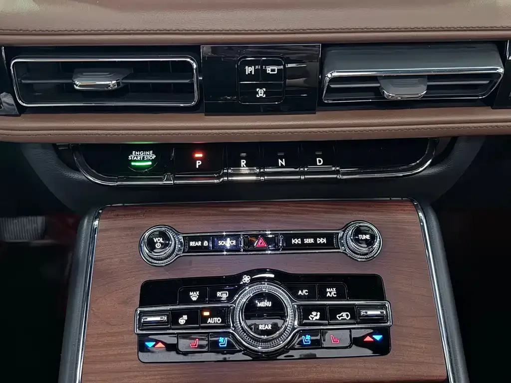 Lincoln Aviator 2022 из CN, фото 4