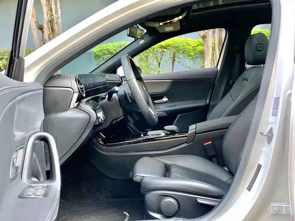 Mercedes-Benz A-Class 2021 из CN, фото 2
