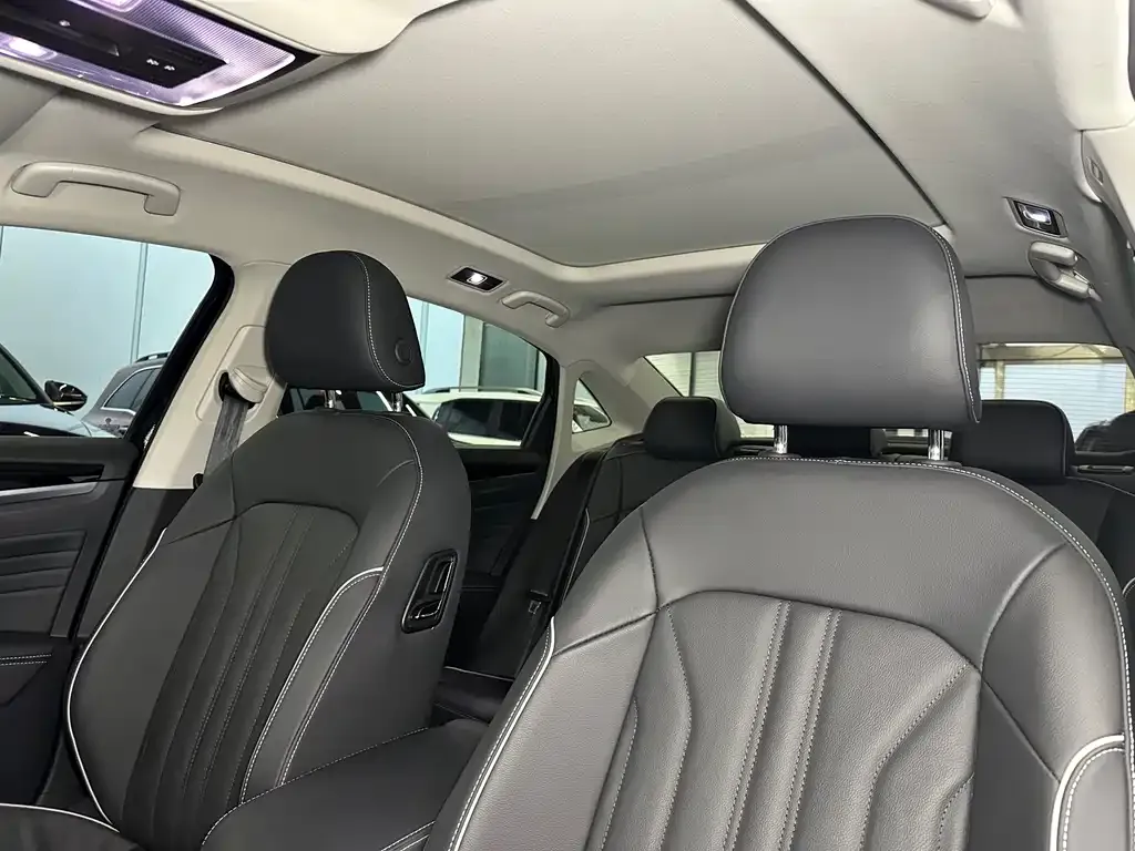 Volkswagen Passat — фото 2